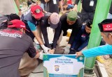Masjid Raya An-Nur Sembelih 8 Sapi dan 3 Kambing, Daging Kurban Dibagikan kepada 500 Lebih Penerima