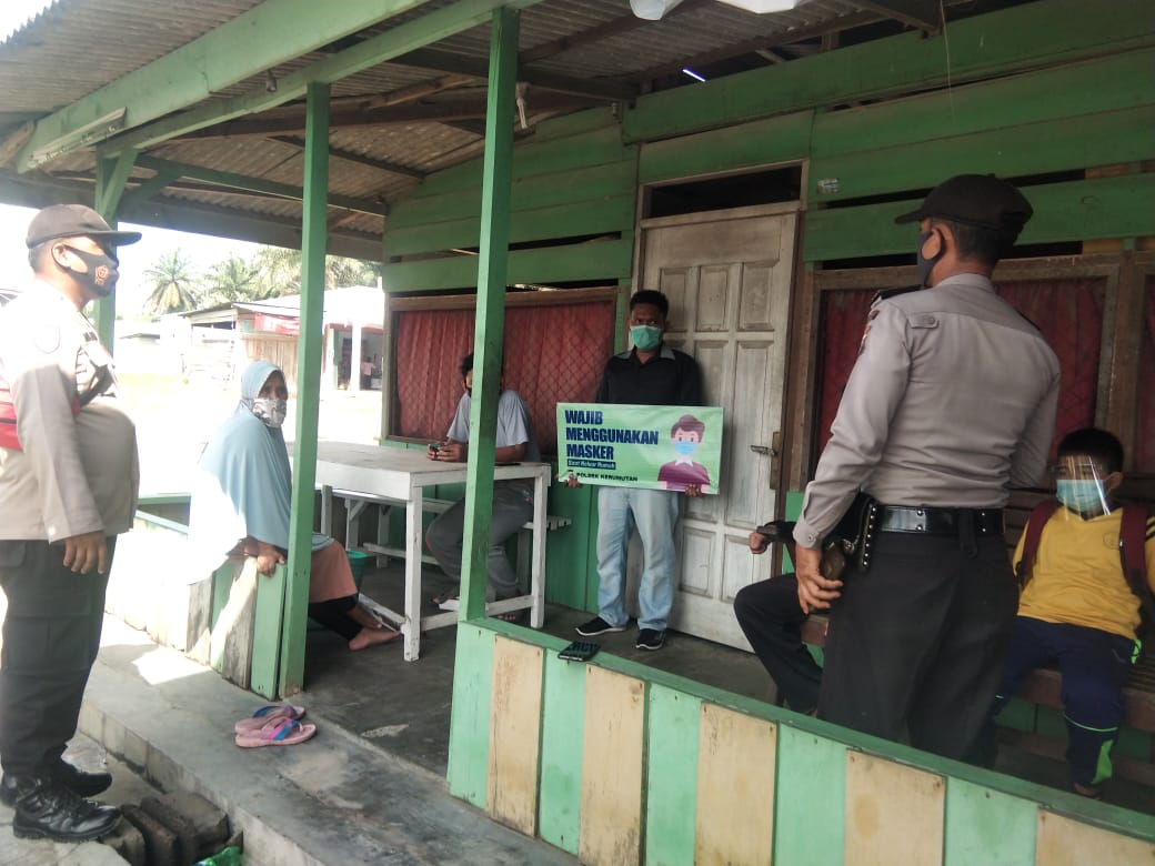 Polsek Kerumutan Rutin Ajak Masyarakat Disiplin Protokol Kesehatan