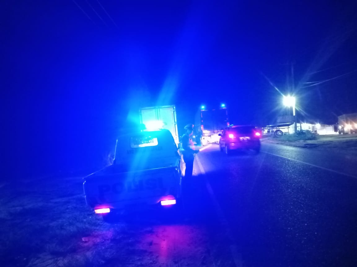 Pantau Arus Lalin Serta Cegah Laka Lantas, Polsek Pangkalan Kuras Gelar Patroli