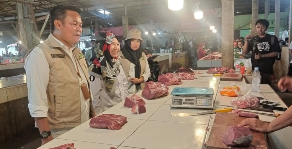 Awal Tahun, Kadis Ketapang Tinjau Ketersediaan dan Harga Pangan di Pasar Dupa