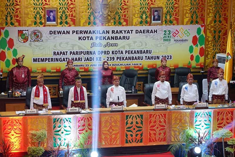 HUT ke-239 Pekanbaru dalam Paripurna Istimewa Berlangsung Khidmat