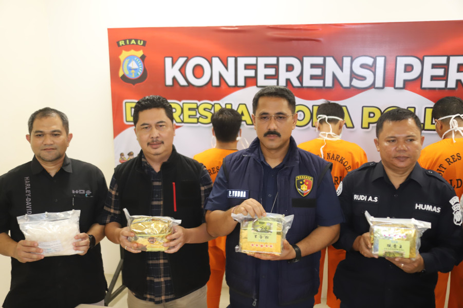 Polda Riau Gagalkan Peredaran Sabu 1,06 Kg, Jaringan Internasional Terungkap