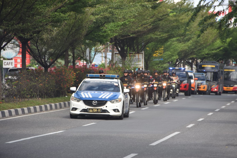 Dalam Rangka Pelantikan Presiden RI, Polda Riau Gelar Patroli Skala Besar