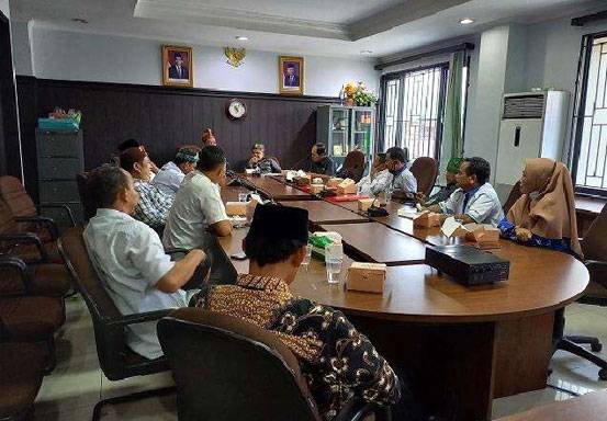 Tanyakan Kejelasan Honor, Forum RT/RW Temui Komisi I DPRD Pekanbaru