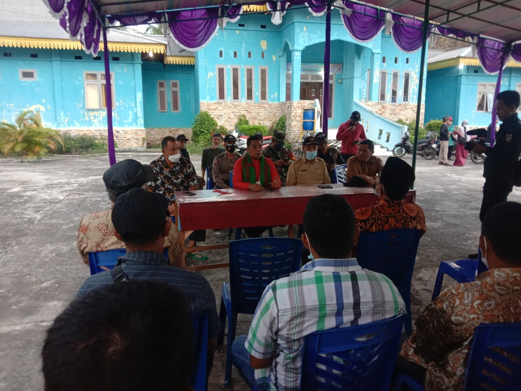 Polsek Kuala Kampar Sambut Kunker Bupati Pelalawan ke Wilkumnya