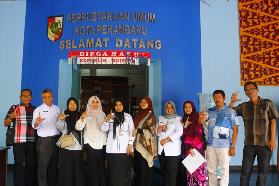 Tingkatkan Kualitas Layanan, Dispusip Kota Bukittinggi Lakukan Kunjungan Kerja ke Pekanbaru