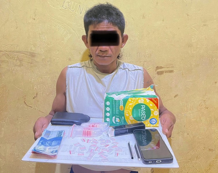 Polisi Gerebek Kontrakan di Seberida, Pria 41 Tahun Ditangkap dengan 27 Paket Sabu