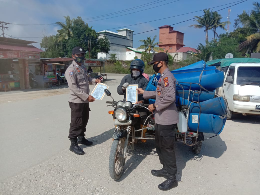 Polsubsektor Pelalawan Sosialisasikan Larangan Karhutla kepada Warga Lalang Kabung