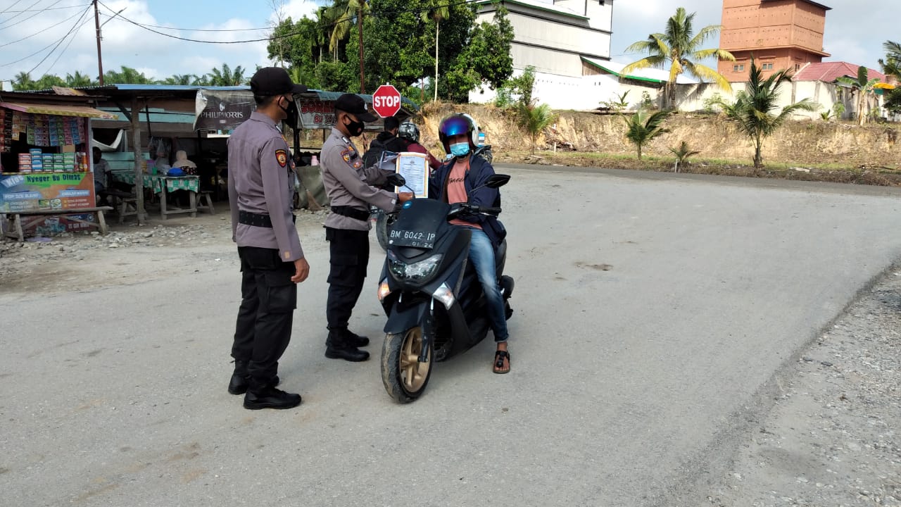 Cegah Kasus Kebakaran Lahan, Polsubsektor Pelalawan Giatkan Sosialisasi