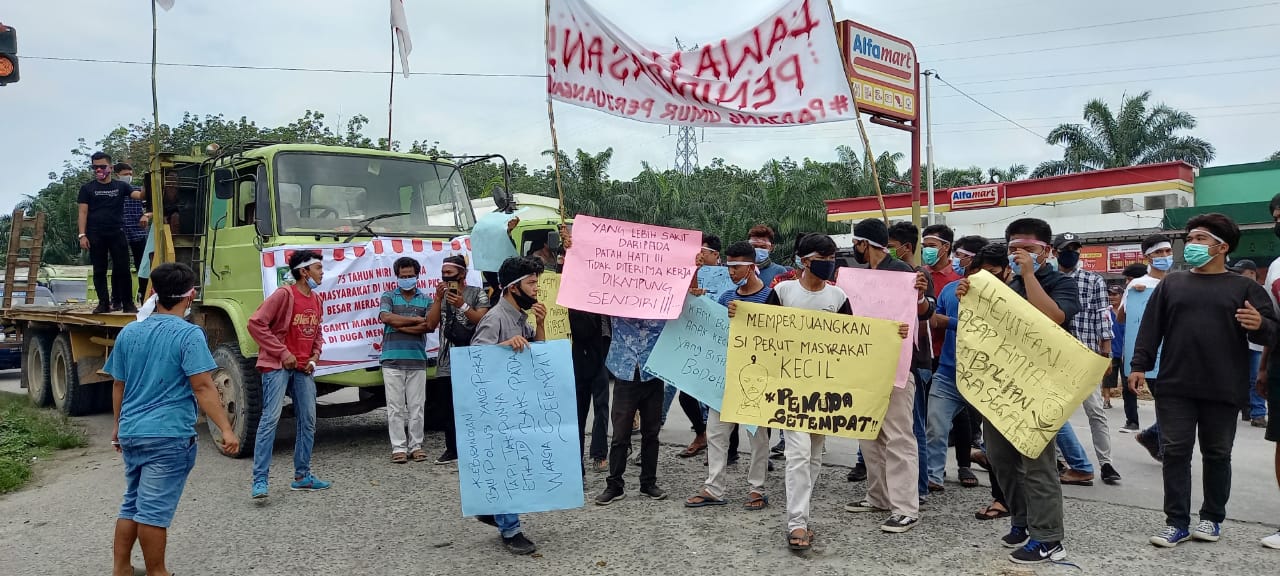 Aliansi  Mahasiswa Lingkungan PKS PT PAA Gelar Aksi Demo