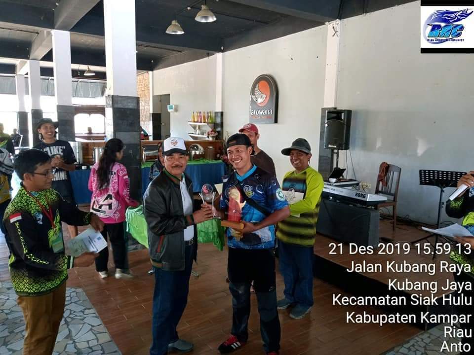 Dapatkan Arwana Sepanjang 74 Cm, Redho Setiawan Juara 1 Turnamen Nasional Casting Arwana 2019