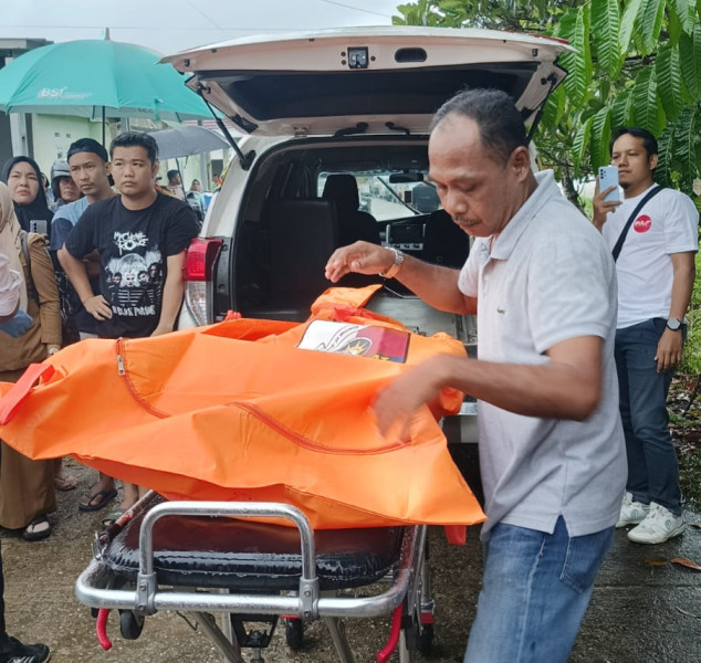 Pelajar SMA di Kuansing Temukan Ibunya Tewas Bersimbah Darah di Kamar