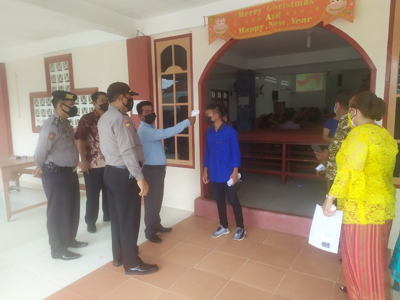 Cegah Gangguan Kamtibmas, Polsek Pangkalan Kerinci Patroli Beberapa Gereja