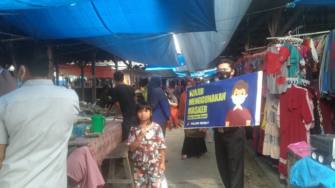 Patroli, Personel Polsek Bunut Sambangi Warga di Pasar