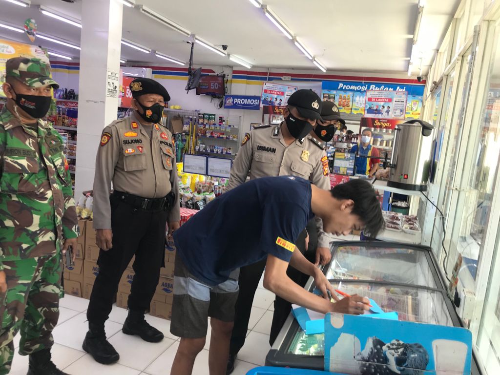 Polsek Pangkalan Kerinci Gelar Patroli C3 Sekaligus Imbau Prokes Kepada Masyarakat