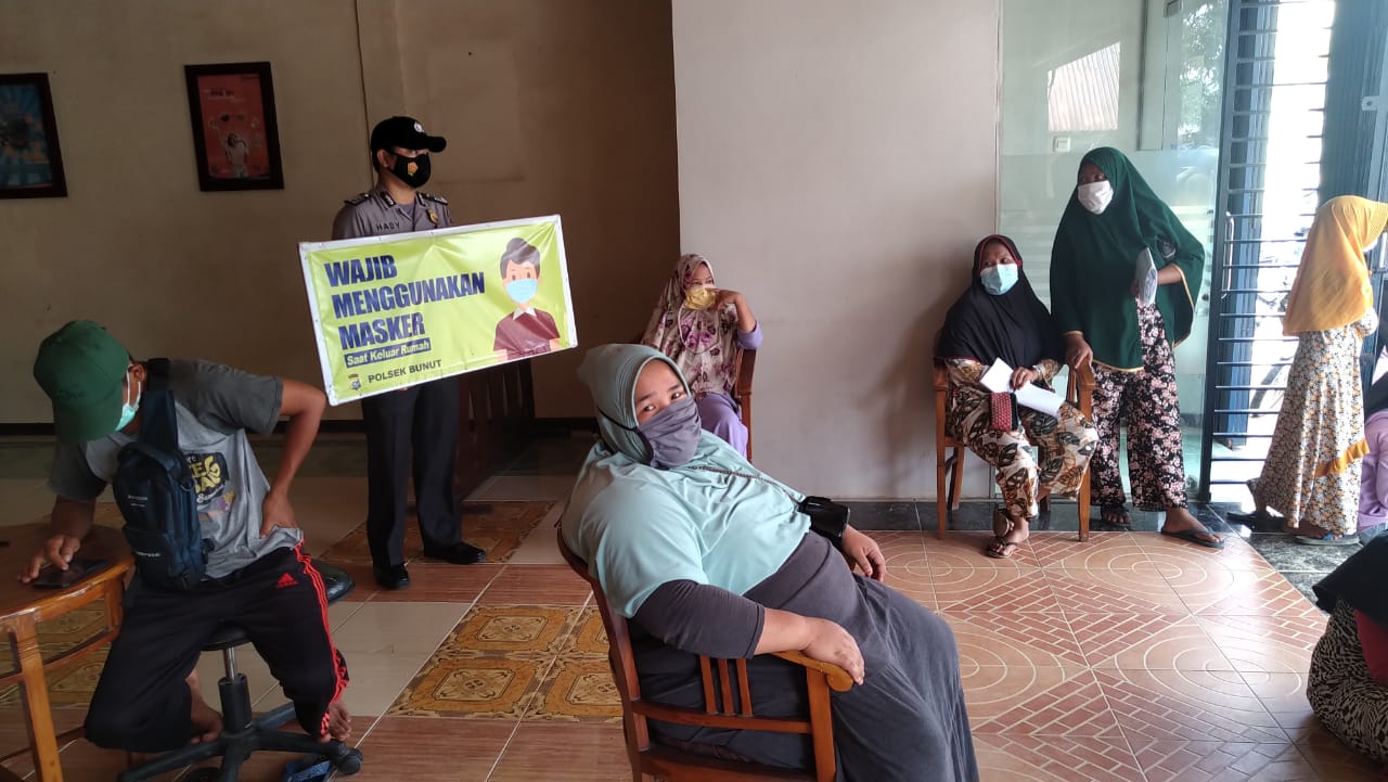 Tekan Covid-19 dan Antisipasi C3, Polsek Bunut Gelar Patroli dan Imbauan Prokes