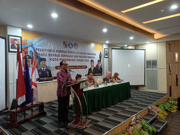 100 Kepala SMP se-Pekanbaru Ikuti Pelatihan Kursus Pembina Dasar Pramuka