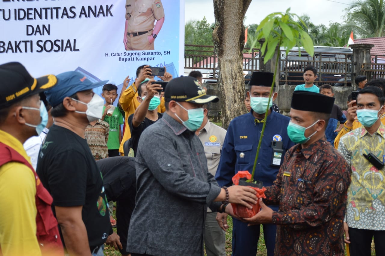 Jaga Lingkungan Hijau dan Kesehatan masyarakat, BBKSDA Riau dan Pemkab Kampar Gelar Baksos
