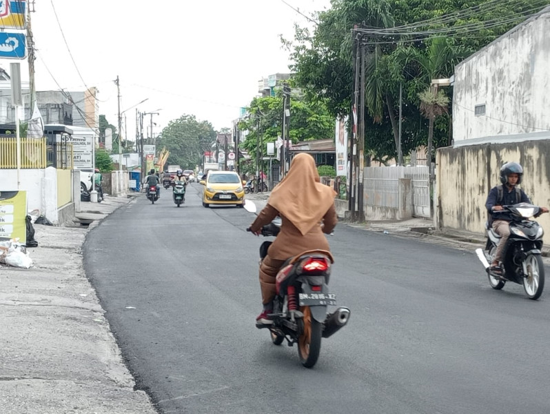 Dinas PUPR Kota Pekanbaru Selesaikan Overlay Jalan Dahlia Sukajadi