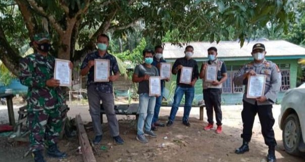 Cegah Karhutla, Kapolsek Kerumutan Sosialisasikan Larangan Membakar Hutan dan Lahan