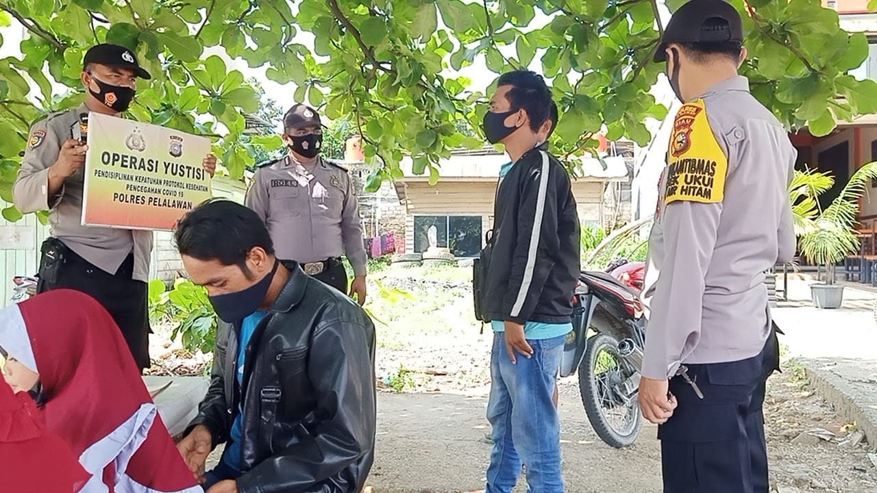Mencegah Virus Corona, Polsek Ukui Rutin Menggelar Operasi Yustisi