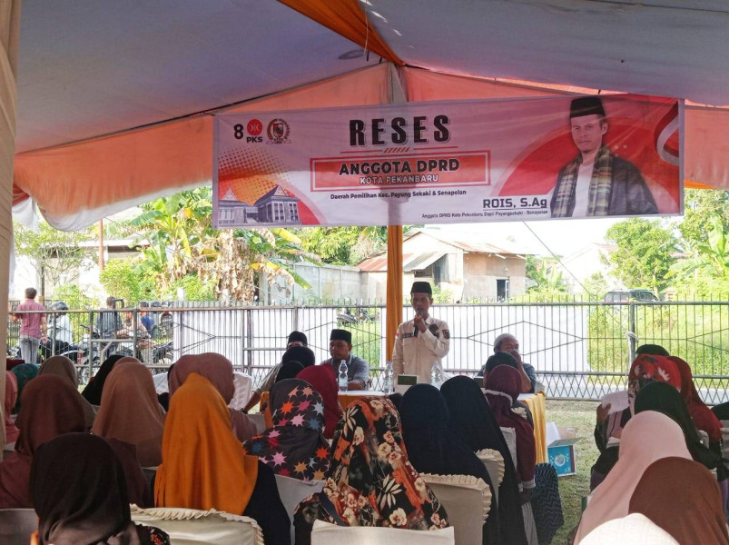 Reses di Labuh Baru Timur, Rois Reses Terima Keluhan Warga Soal PPDB
