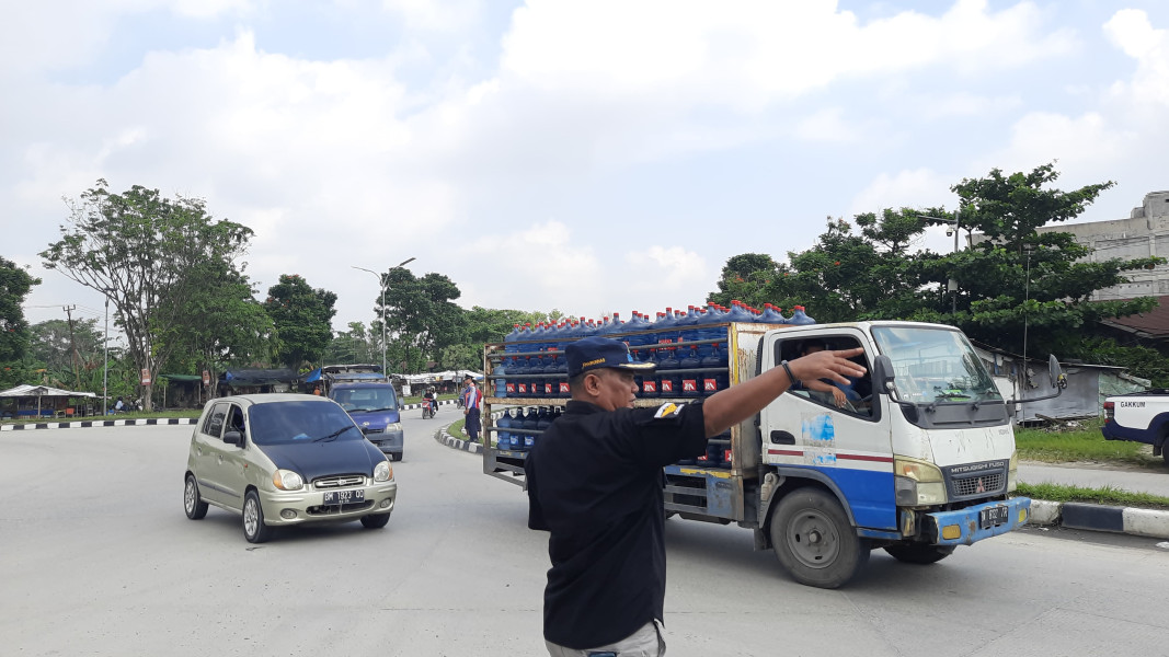 Truk Nekat Masuk Kota, Puluhan Pengemudi Kena Tilang