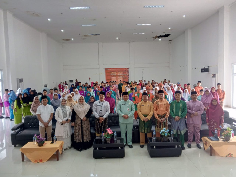 Kepala Disdik Abdul Jamal Resmi Buka Lomba Cerdas Cermat Gema Isra Mikraj