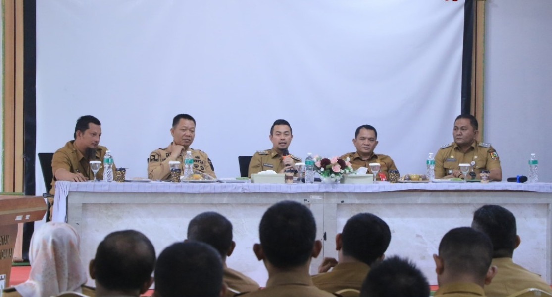 Diskusi Permasalahan di Kecamatan Marpoyan Damai, Kepala BKPSDM Dampingi Pj Walikota Pekanbaru