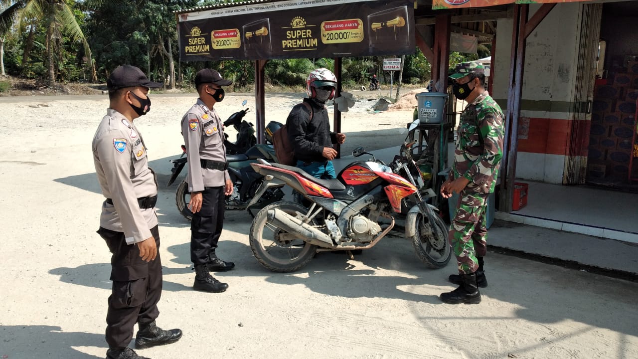 Cegah Kejahatan C3, Polsubsektor Pelalawan Rutin Lakukan Patroli