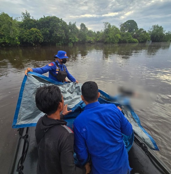 Panik Sampan Bocor hingga Terjun ke Sungai, Warga Siak Ditemukan Meninggal