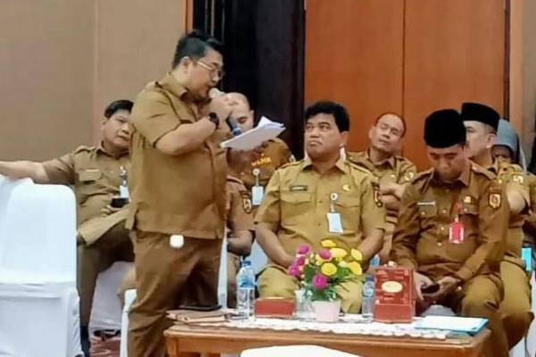 Kepala DLHK Pekanbaru Paparkan Program Saat Rapat Evaluasi Pelaksanaan Tugas Perangkat Daerah