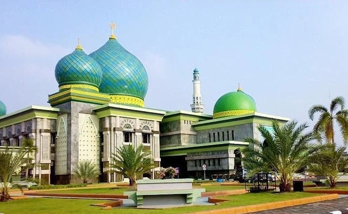 Takjil Gratis dan Bazar Jadi Daya Tarik Ramadan di Masjid Raya An-Nur Riau