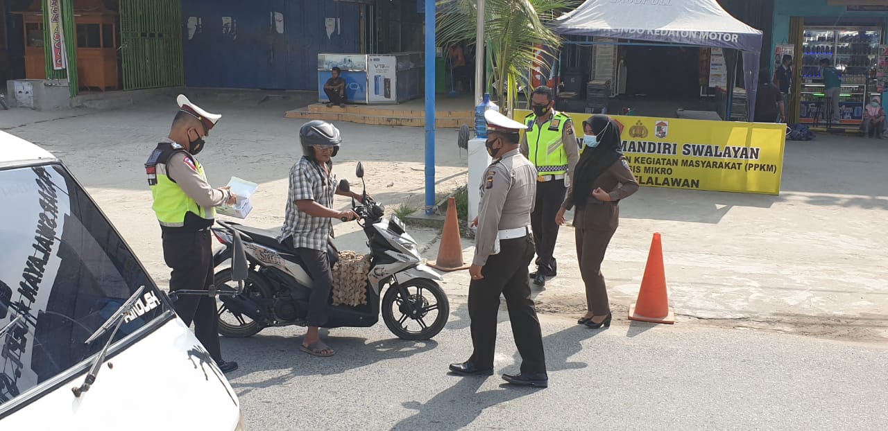 Polsek Pangkalan Kerinci Konsisten Giat PPKM Pos Pantau