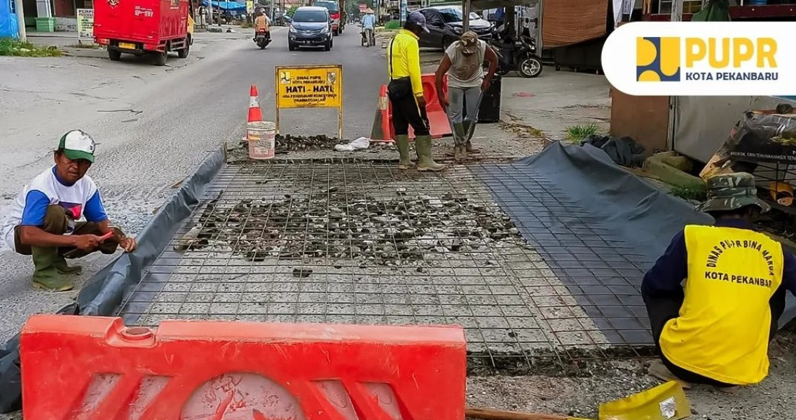 Lalulintas Kendaraan Terhambat, Dinas PUPR Lakukan Rekayasa Jalan Bukit Barisan