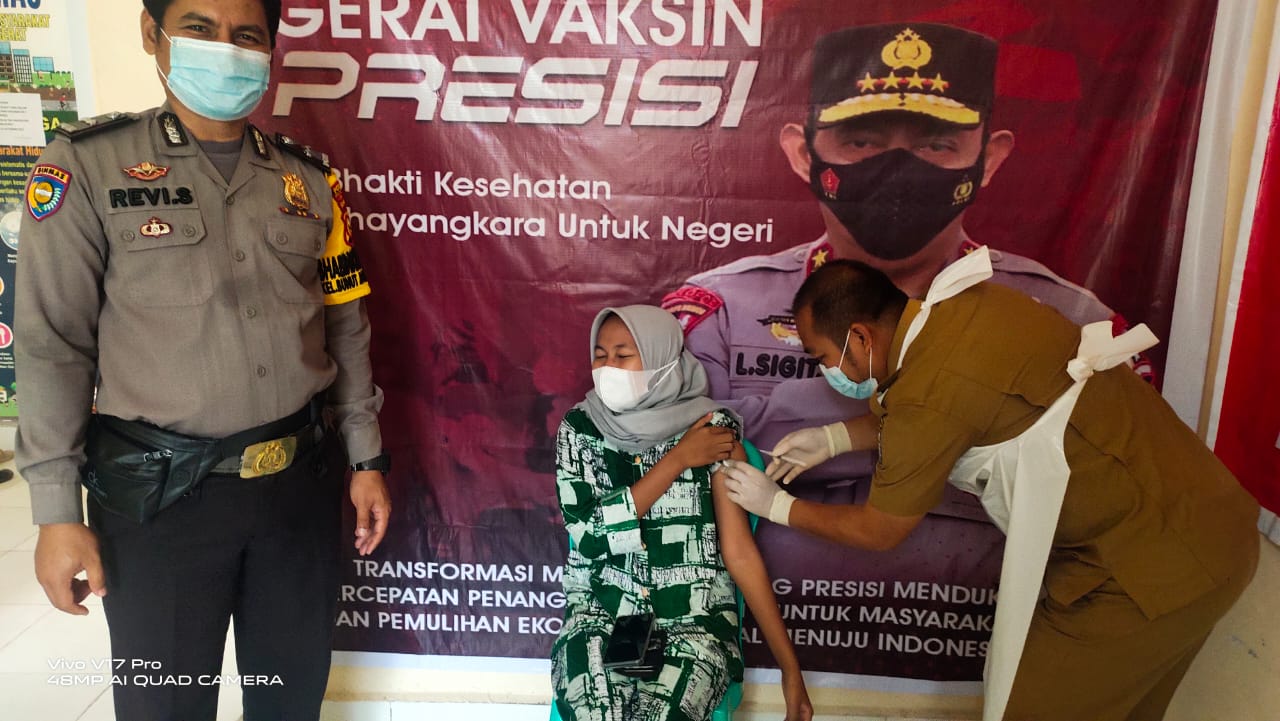 Polsek Bunut Monitoring Pelaksanaan Vaksinasi di Puskesmas