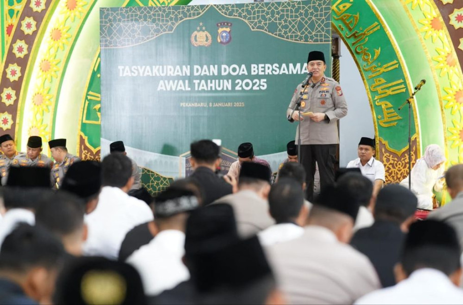 Polda Riau Awali Tahun 2025 dengan Tasyakuran dan Doa Bersama