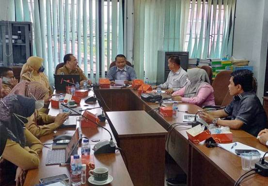 Bahas Pelayanan Masyarakat Kurang Mampu, Komisi III DPRD Pekanbaru Rapat dengan Dinas Kesehatan 