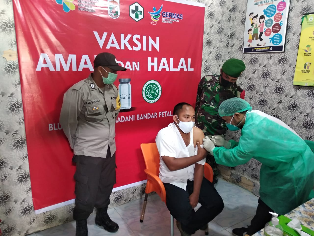 Polsek Bunut Lakukan Pengamanan Vaksinasi Terhadap Tenaga Kesehatan
