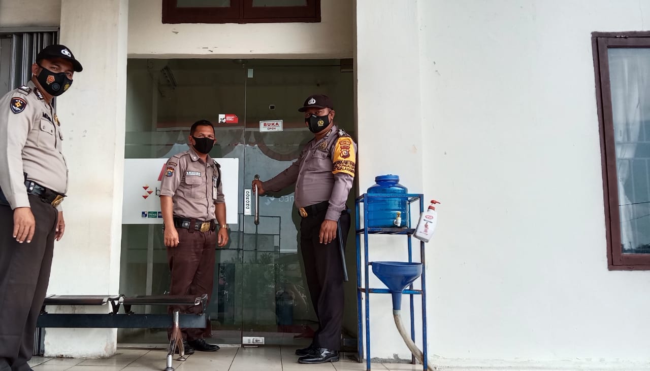 Patroli Keamanan, Polsek Kuala Kampar Berjaga di Sejumlah Objek Vital