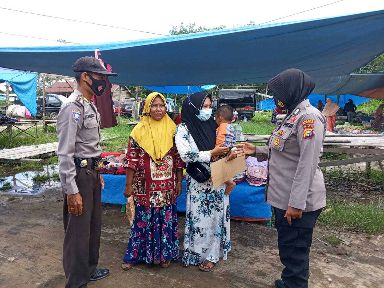 Polsek Teluk Meranti Razia Masker di Seputaran Lintas Bono Pelalawan