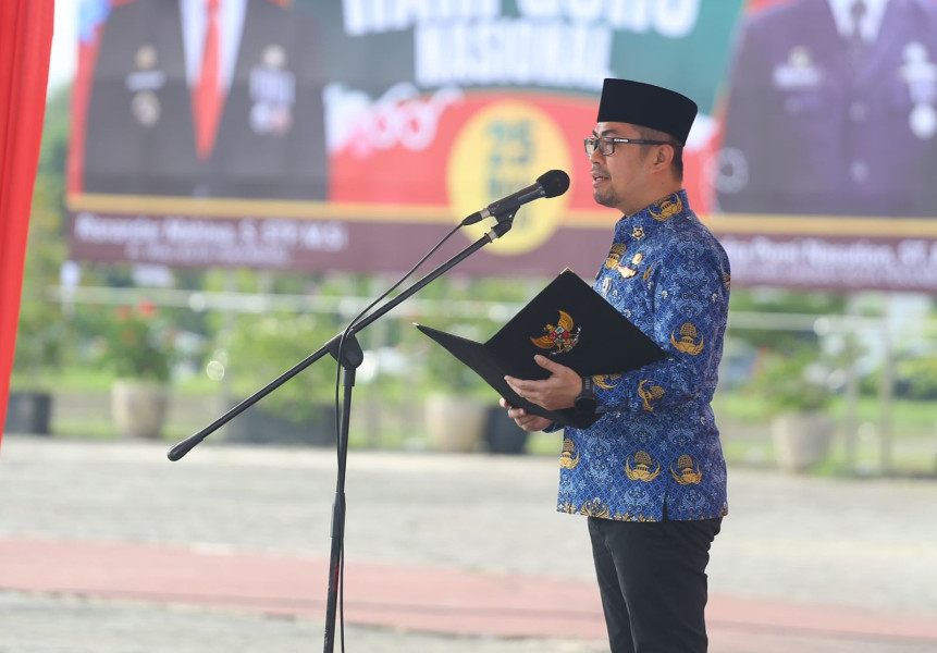 Hari Guru 2024: Pj Wali Kota Pekanbaru Ajak Lindungi Profesi Guru