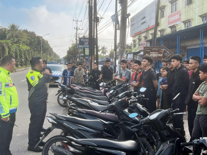 Razia Balap Liar di Pekanbaru, Puluhan Motor di Amankan