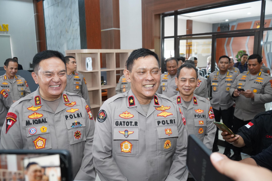 Diajak Kapolda Riau Melihat 91 Media Center, Karo Multimedia Divhumas Polri: Diantara Semua Polda, Ini Paling Bagus