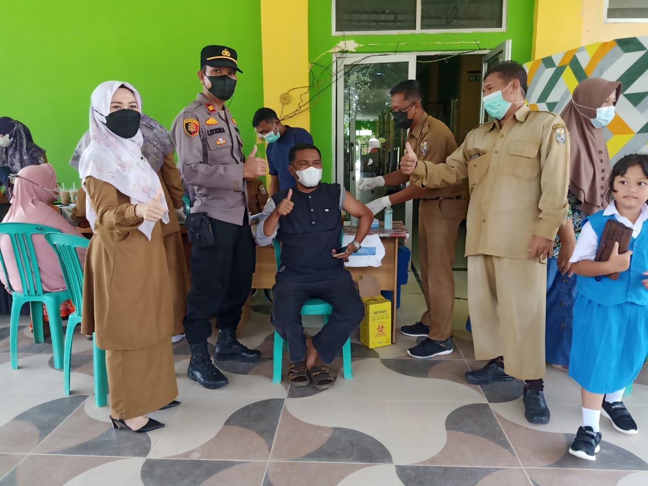 Polsek Pangkalan Lesung Kawal Vaksinasi