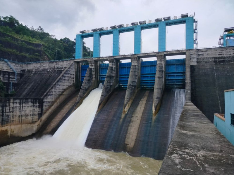 PLTA Koto Panjang Tutup Seluruh Pintu Waduk, Permukaan Sungai Kampar Diperkirakan Turun