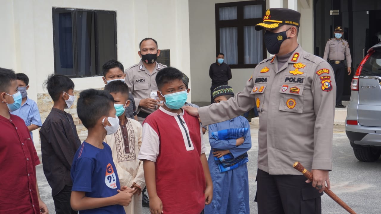 HUT ke-75 Bhayangkara, Polres Pelalawan Gelar Baksos Khitanan Massal