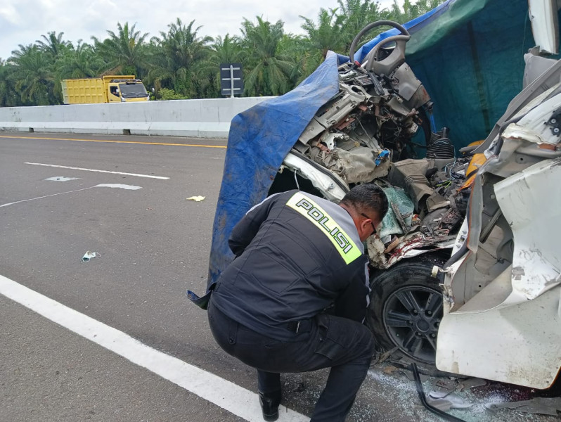 Tabrakan di Tol Pekanbaru-Dumai, 1 Tewas dan 1 Luka Berat