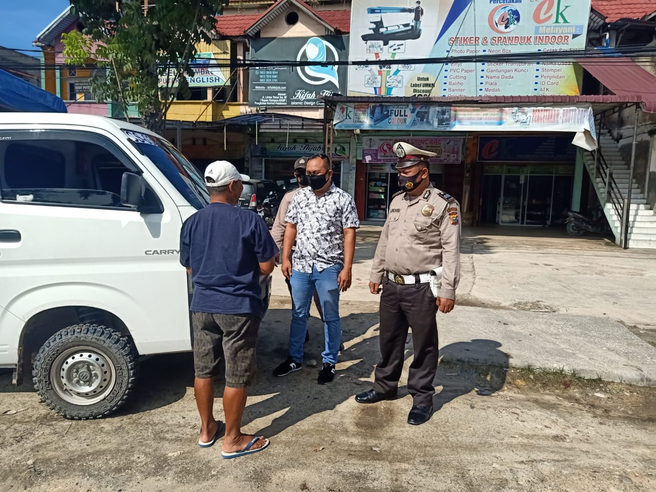 Patroli C3, Polsek Pangkalan Kerinci Imbau Warga Waspada Tindak Kriminal