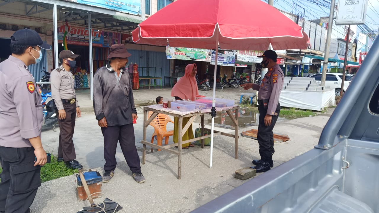 Polsek Pangkalan Kerinci Giatkan Operasi Yustisi di Jalan Lintas Timur